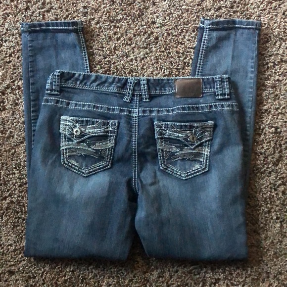Basically new Maurice’s L, designed pocket jeans - Picture 4 of 5